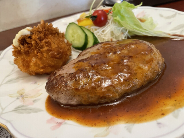 美味しい老舗レストラン : レストラン チロルの写真