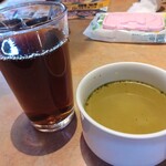 Furaingu Gaden - ドリンクと無料スープ