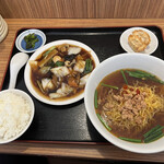 中華料理 好運来 - 八宝菜ランチセット、台湾ラーメン