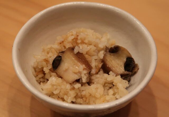 日本ばしさく間>