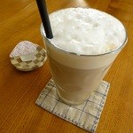 ツキカフェ - アイスカフェラテ