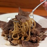 h:armonia - 色々茸 自家製サルシッチャ カチョエペペ トンナレッリ
      ＋黒トリュフ