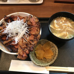 なまらうまいっしょ - 特上国産本ロース豚丼