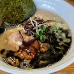 Hakata Ramen Kazu - 黒とんこつ