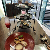 The Living Room with SKY BAR - 