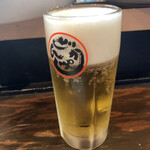 Shinjuku Sanchoume Tachinomi Arigatou - 生ビール・中ジョッキ(500円)