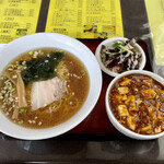 中華料理　幸莱 - ラーメンミニ丼セット（麻婆丼選択）…770円