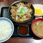 吉野家 - 牛焼肉定食￥712(税込)