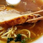 喜奴屋 - 厚切りチャーシュー。