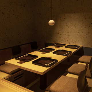 【扉付き個室完備】木の温もり溢れる上質な完全個室