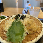 うどん かんじろう - 立派な揚げたて鶏天が3個です！