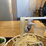 うどん かんじろう - 手打ち感満載の艶々うどん！