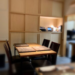 馳走 かねこ - テーブル席