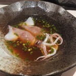 鮨と一品　いちかわ - 蛍烏賊をしゃぶしゃぶしたものをポン酢で
