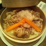 割烹居酒屋 古都の波 - 豚肉蒸し（明太マヨソース）