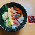 すしONE - 料理写真:すしONE生ちらし丼(わさび入り)