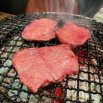 肉焼 ハラミ タン テール 兼条 - 