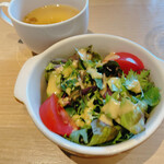 SAINTE - ランチ、サラダ&スープ