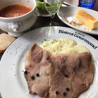 ビストロ グルマン - 鹿児島県茶美豚ピンクローストポーク　2種のペッパーソース　1,100円