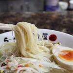 自家製麺 ら～めん かり屋 - 