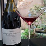 日本料理 TOBIUME - お酒⑬ヴァン・ナチュール・ドメーヌ・ナカダ・コージ・ブルゴーニュ・ピノ・ノワール・ヴィエイユ・ヴィーニュ 2020(赤ワイン、フランス)
      葡萄品種:ピノ・ノワール100%