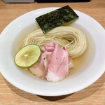 一番だしラーメン しんせん - 自家製麺で硬め食感が最高