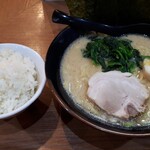 金沢家 - 醤油とんこつラーメン+小ライス