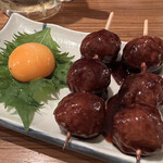 Tsubushitate Yakitori Omicchan - 月見つくね（２本）　330円