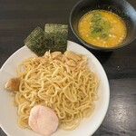 濃厚鶏ソバ 麺 ザ クロ - 