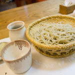 蕎麦 坐忘 - 粗挽き蕎麦