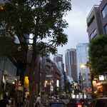 ジェラテリア マルゲラ - 程なくして六本木ヒルズが見えてくると