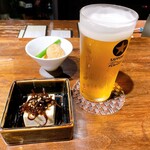 まごころ いし井 - 生ビールとお通し2種