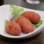 トリワイン ＰＩＫＯＳＨＨＨＵ - 鶏ミンチのお野菜クリームコロッケ、美味でした♪♪