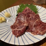 じゃじゃ馬 - 馬刺し    青森霜降り