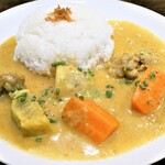 ベトナム料理 SEN - チキンカレーライス（コム・ガー・カリー）