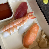 ブッフェアンドカフェ スロープサイドダイナー ザクロ - 