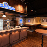 Baden Baden Stand - 店内（全景）