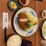 Umai Tonkatsu Ebifurai Bunjirou - 