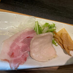 鶏白湯専門店 麺屋 鶏介 - 鶏のレアチャーシュー