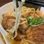 やま辰 - 中太ちぢれ麺