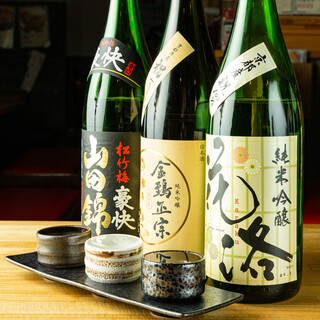 伏見の蔵元の地酒全部飲めます！3種飲み比べセット1,760円