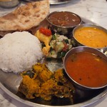 インド食堂TADKA - Bランチ 基本セット+マトンカレー.jpg