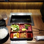 Yakiniku Omoni - 