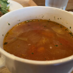 TAVERNA UOKIN - ランチのスープ／野菜たっぷりミネストローネ