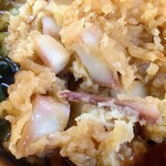 岩本町スタンドそば - ゲソ天の中身アップ