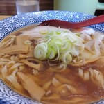 手打ちラーメン 清仁軒 - 醤油ワンタン麺