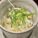 鳥田中 - お凌ぎは前回もいただいた指宿産の黒薩摩鶏の濃厚スープに三陸の牡蠣を合わせた白湯粥です