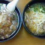 いのよし - 【左】牛スジラーメン（700円）、【右】しょうゆラーメン（500円）