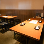 Sumibiyakitori Seichou - 宴会もできる広いテーブル