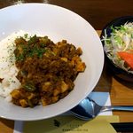 カフェリーブス - Cafe LEAVES ＠本蓮沼 キーマカレー 500円
